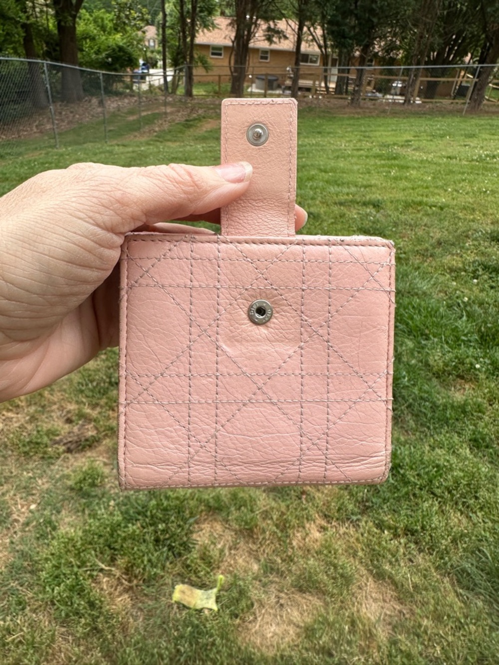 Christian Dior Cannage Pink Leather Compact Wallet Bifold Italy Authenticated - Picture 8 of 17
